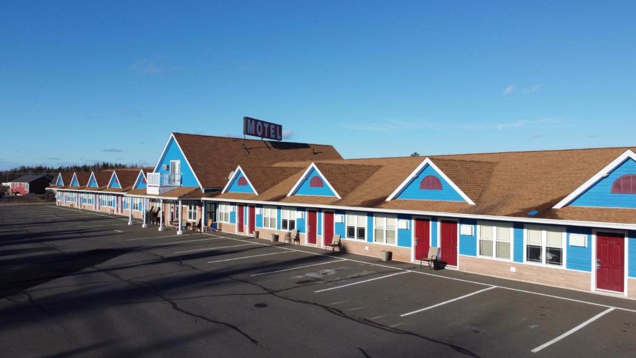Travelodge By Wyndham Фредериктон Экстерьер фото
